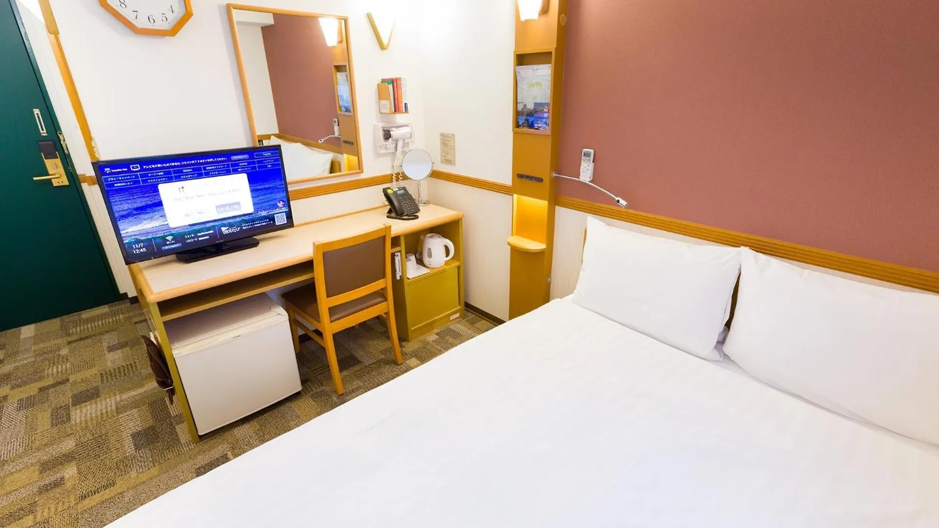 Toyoko Inn Yokohama Shinkoyasu Ekimae Hotel