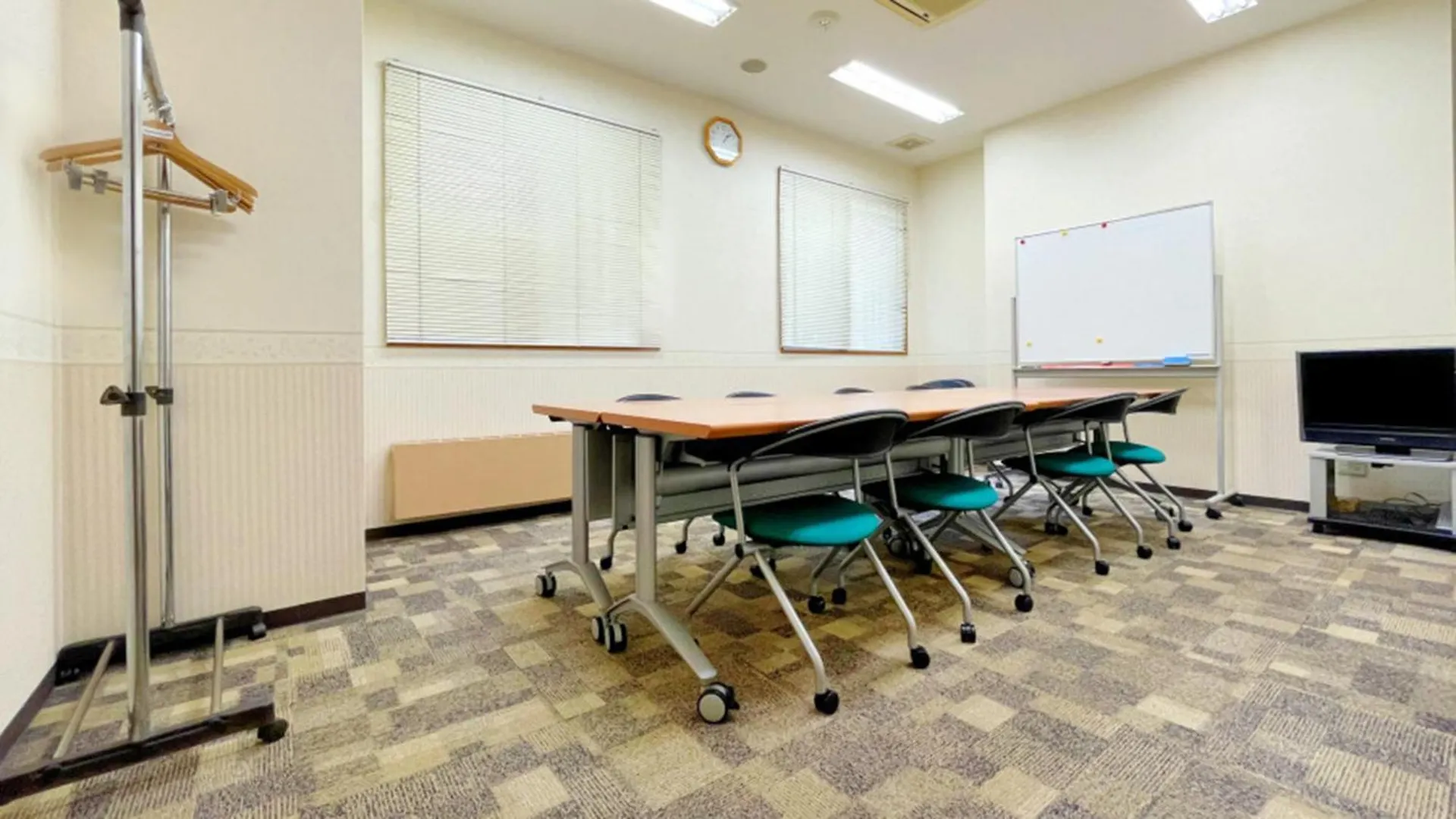 Toyoko Inn Yokohama Shinkoyasu Ekimae Hotel